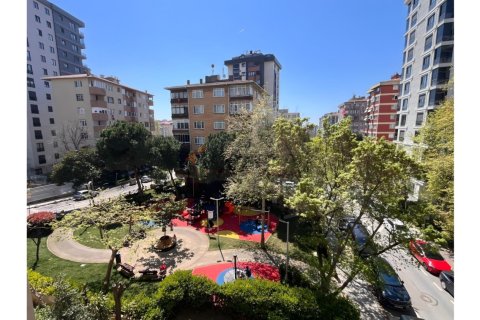 3 dormitorios Apartment en Kadikoy, Turkey No. 124956