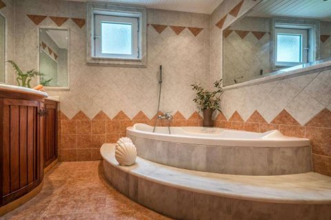 5 bedrooms House in Zakynthos, Greece No. 24622 7