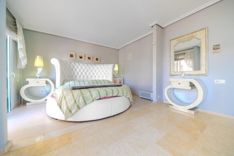 5 bedrooms Villa in Hai Bac, Vietnam No. 92257 15