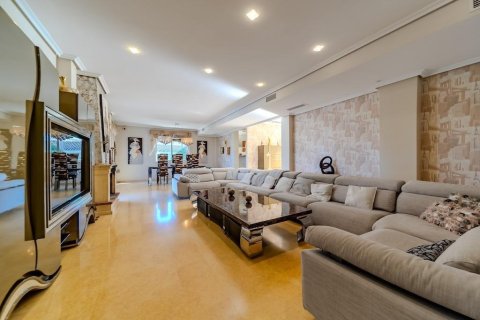 5 bedrooms Villa in Hai Bac, Vietnam No. 92257 4