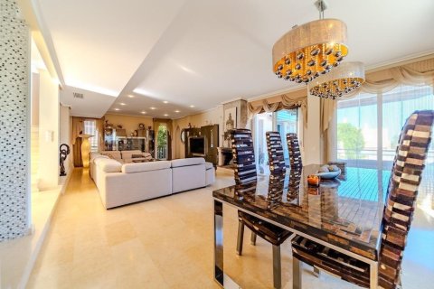 5 bedrooms Villa in Hai Bac, Vietnam No. 92257 6