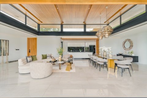 4 bedrooms Villa in Layan Beach, Thailand No. 97326 11