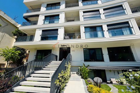 3 bedrooms Apartment in Kadikoy, Turkey No. 127760