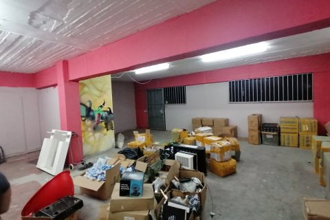 250m² Commercial property in Agia Varvara, Greece No. 55279 4