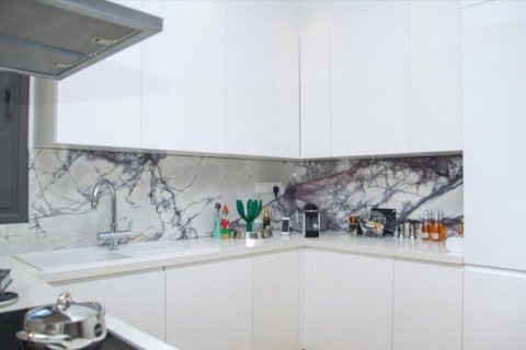 4 bedrooms Apartment in Limassol, Cyprus No. 106064 3