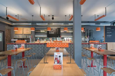 171m² Commercial property à Ciutat Vella, Spain No. 99057