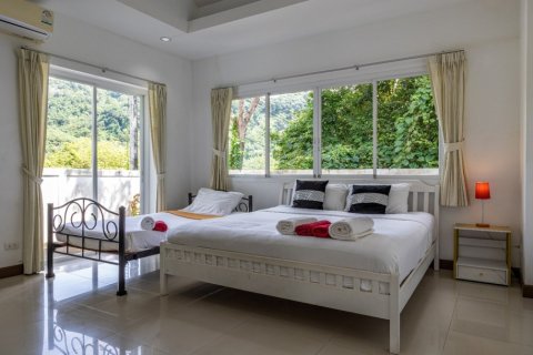 4 bedrooms Villa in Chalong, Thailand No. 97182 18