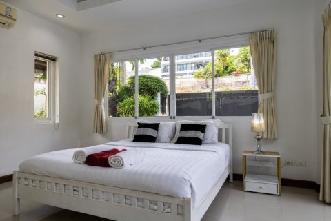 4 bedrooms Villa in Chalong, Thailand No. 97182 17