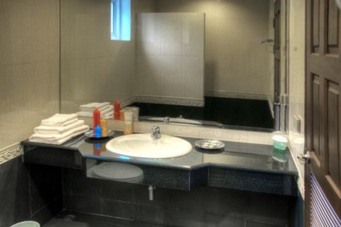 4 bedrooms Villa in Chalong, Thailand No. 97182 21