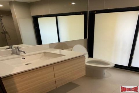 2 bedrooms Apartment in Bangkok, Thailand No. 96047 24