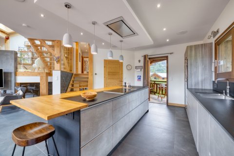 7 bedrooms House in Morzine, France No. 99647 15