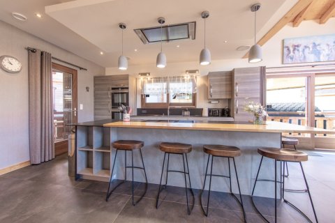 7 bedrooms House in Morzine, France No. 99647 7