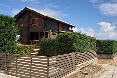 3 bedrooms House in Xylokastro, Greece No. 107354 2