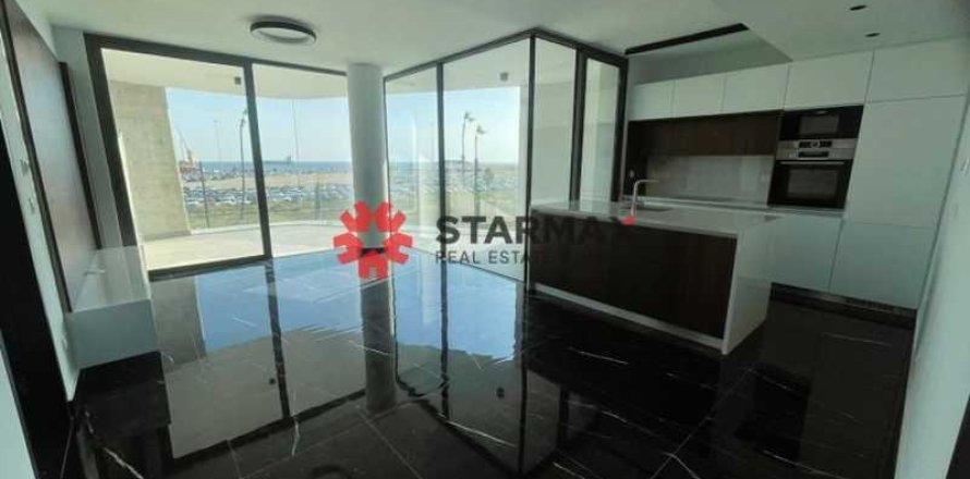 2 bedrooms Apartment in Larnaca, Cyprus No. 82824