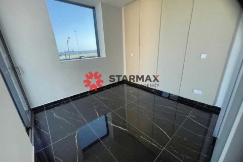 2 bedrooms Apartment in Larnaca, Cyprus No. 82824 14