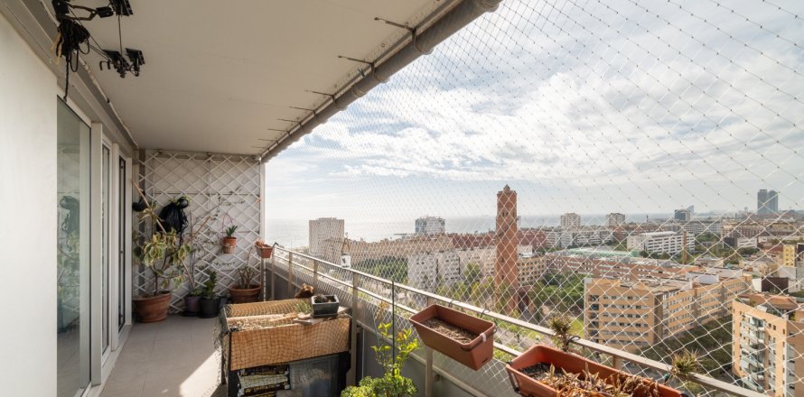 3 dormitorios Apartment en Barcelona, Spain No. 110818