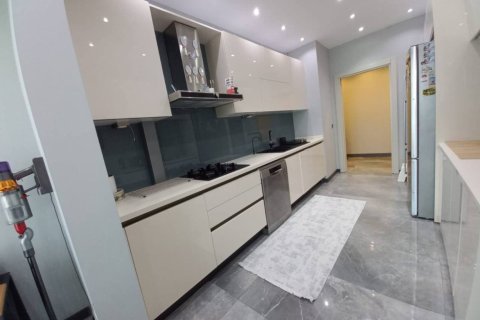 Квартира с 3 спальнями в Стамбул, Турция №113898