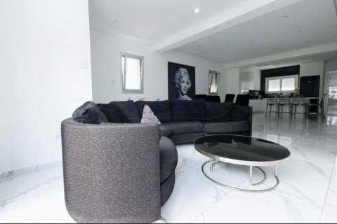 3 bedrooms House in Limassol, Cyprus No. 75145 7