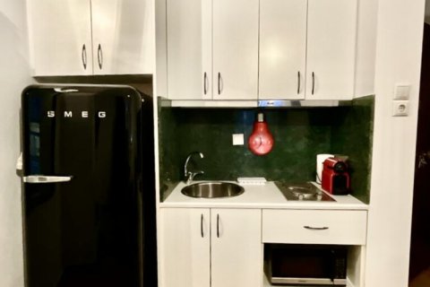 1 bedroom Apartment in Athens, Greece No. 122137 4