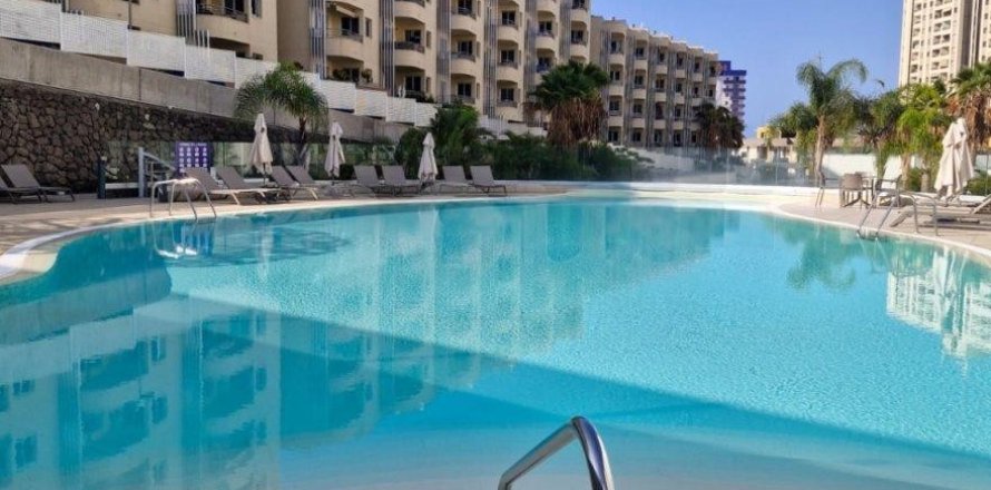 3 bedrooms Apartment in Playa Paraiso, Spain No. 128293