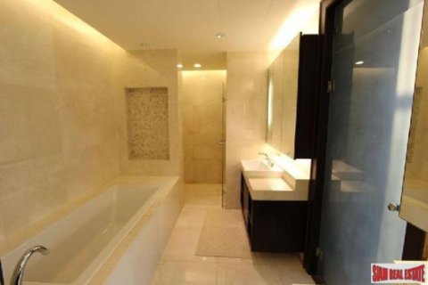 2 bedrooms Apartment in Bangkok, Thailand No. 96341 3
