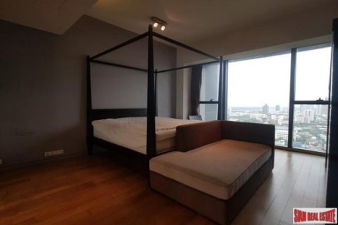 3 bedrooms Apartment in Bangkok, Thailand No. 96022 10