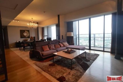 3 bedrooms Apartment in Bangkok, Thailand No. 96022 7