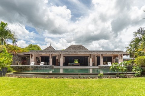 5 bedrooms Villa in Tamarin, Mauritius No. 60976 1