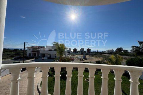 5 bedrooms Villa in Famagusta, Cyprus No. 104840 7