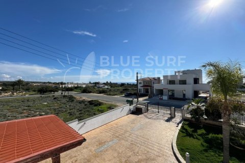 5 bedrooms Villa in Famagusta, Cyprus No. 104840 9