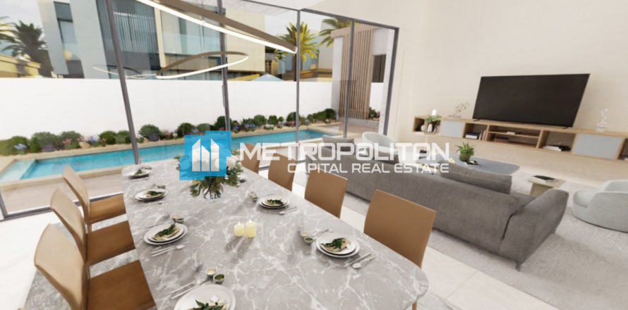 4 bedrooms Villa in Bavaria Town, Vietnam No. 117623