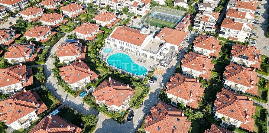 6 bedrooms Villa in Dosemealti, Turkey No. 129762