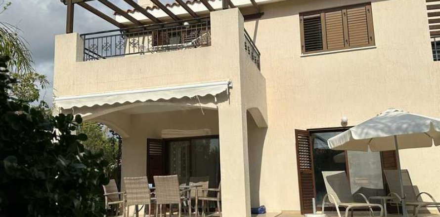 3 bedrooms Villa in Empa, Cyprus No. 30786