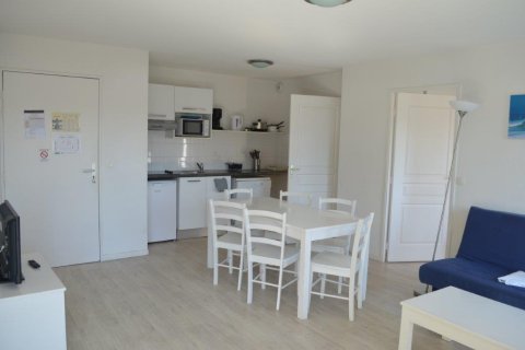 2 bedrooms Apartment in Grandcamp-Maisy, France No. 69480 14