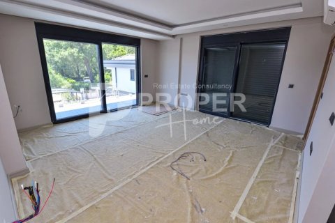 5 rooms Villa in Nenh, Vietnam No. 14024 18