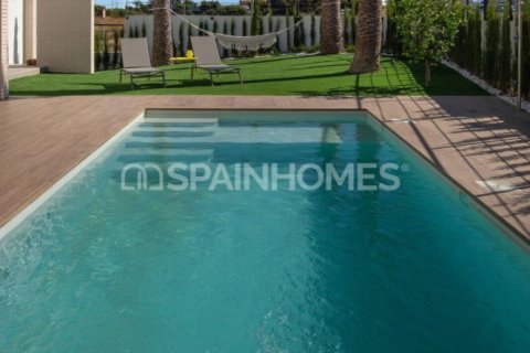 4 chambres Villa à Tan Binh, Vietnam No. 88345 3