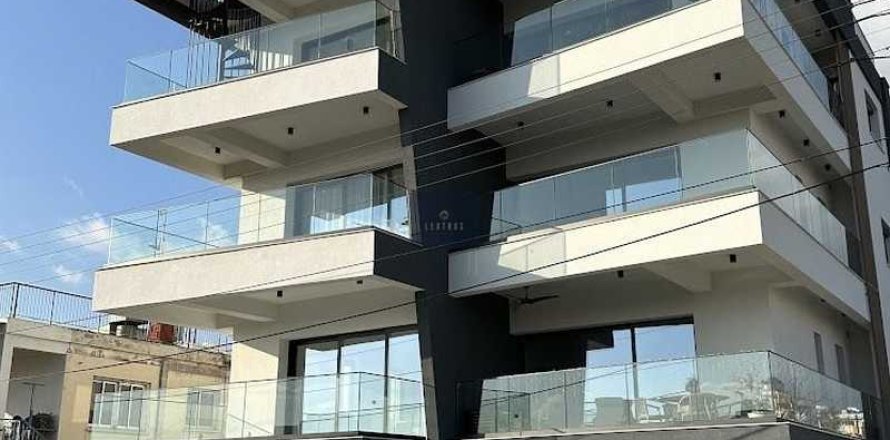 2 bedrooms Apartment in Limassol, Cyprus No. 84126