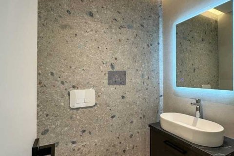 2 bedrooms Apartment in Limassol, Cyprus No. 84126 12