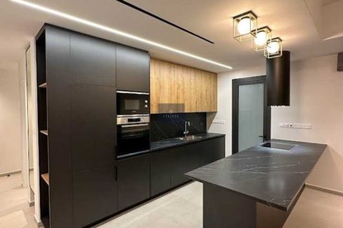 2 bedrooms Apartment in Limassol, Cyprus No. 84126 8