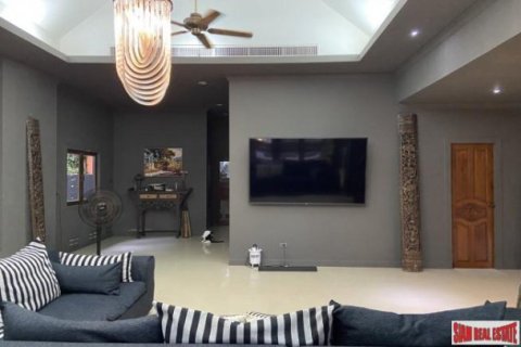 4 bedrooms Villa in Naithon Beach, Thailand No. 96639 12