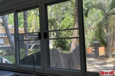 4 bedrooms Villa in Naithon Beach, Thailand No. 96639 2