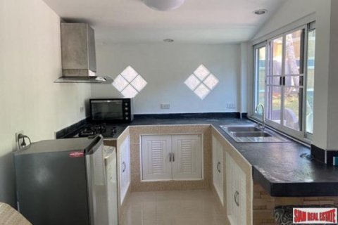 4 bedrooms Villa in Naithon Beach, Thailand No. 96639 3