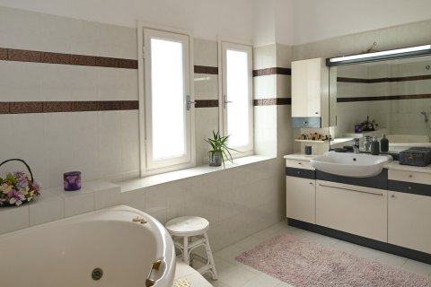 5 bedrooms Villa in Megara, Greece No. 54303 24