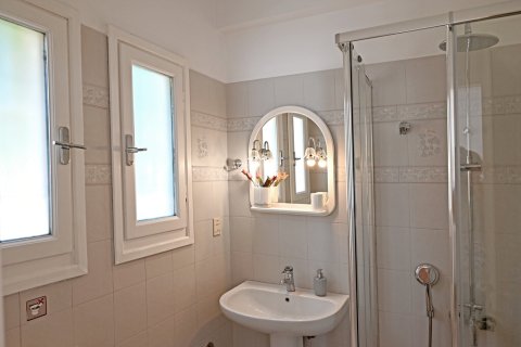 5 bedrooms Villa in Megara, Greece No. 54303 10