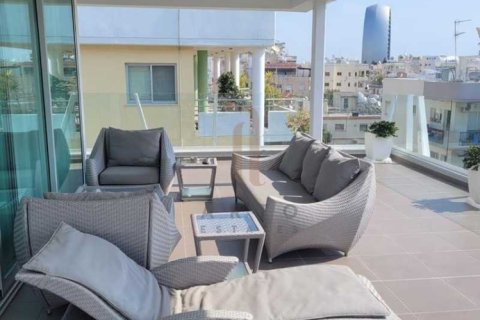 3 dormitorios Penthouse en Limassol, Cyprus No. 81794 6