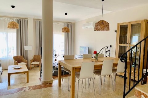 3 habitaciones Villa en Lien Chieu, Vietnam No. 20776 6