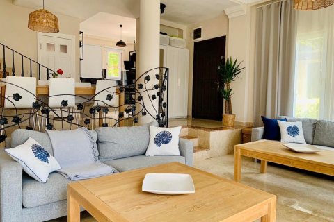 3 habitaciones Villa en Lien Chieu, Vietnam No. 20776 3