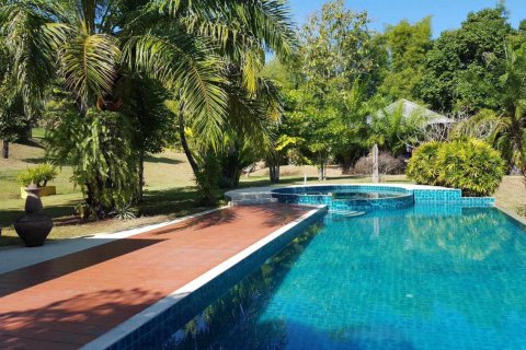 10 bedrooms Commercial property in Chiang Mai, Thailand No. 97590 8