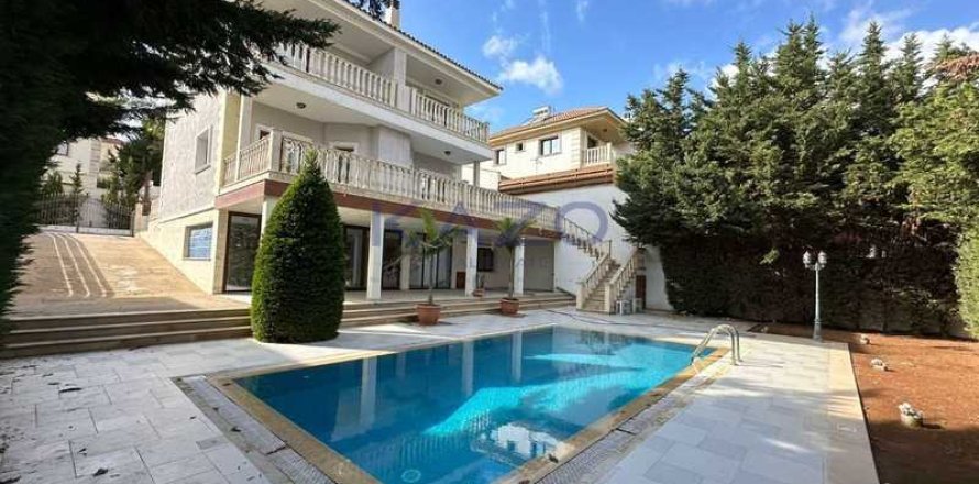 4 dormitorios Villa en Mouttagiaka, Cyprus No. 74880
