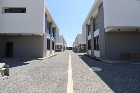 4 bedrooms Villa in Luong Phu, Vietnam No. 14643 3